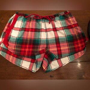 Colsie Womens Plaid Pajama shorts - Size Small
2 inch inseam, 2 side pockets